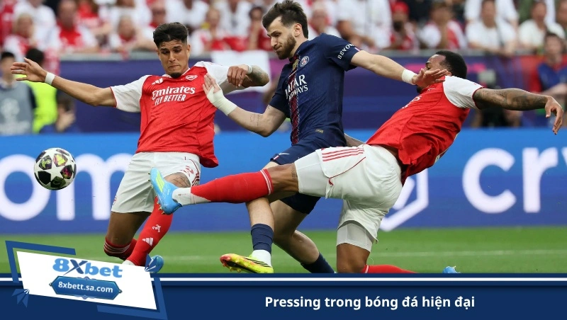 pressing trong bóng đá hiện đại